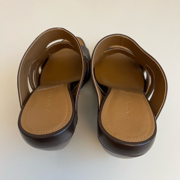 Tahari Brown Leather open Toe Sandals/ clogs - Picture 5 of 14